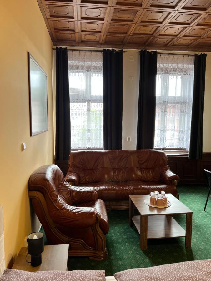 Hotel Maxim Frýdek-Místek Extérieur photo