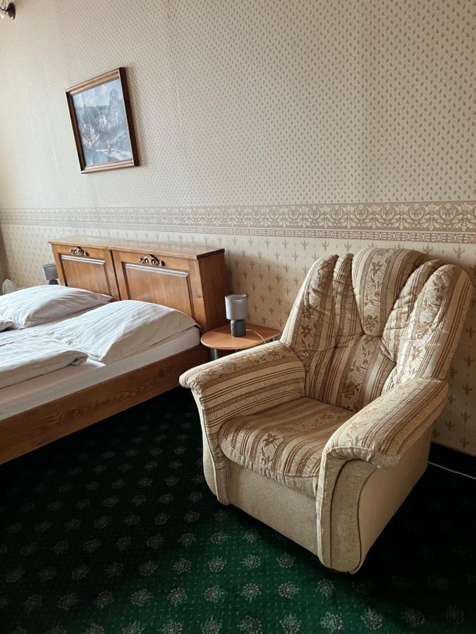 Hotel Maxim Frýdek-Místek Extérieur photo